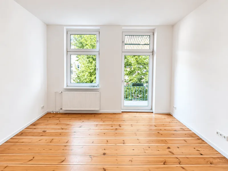 Stilvoll wohnen – hochwertig sanierte 2-Zimmerwohnung mit Balkon — photo 1